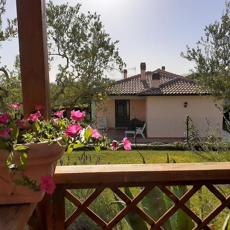 Residence Ai Campi Da Golf Saturnia Exterior foto